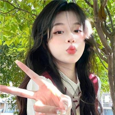 绿杨移作两家春 在线观看